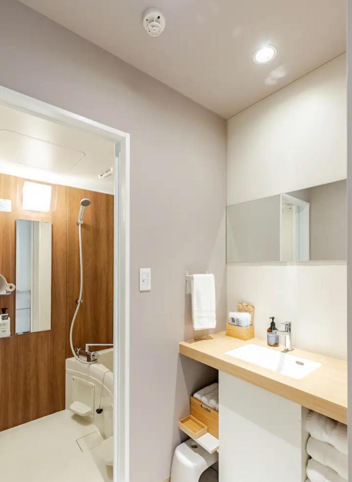 8B Hotel -Osaka Nishikujo Apartment- Экстерьер фото